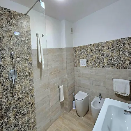 דירה With Sea View And Terrace